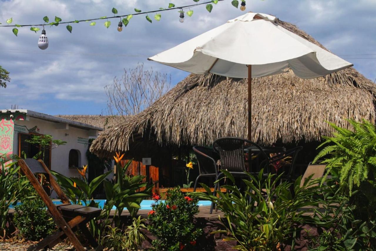 Kaluta Hostel Palomino Exterior foto